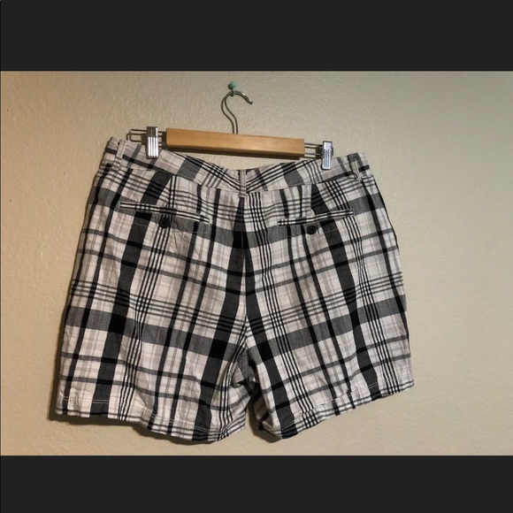 Black and white plaid shorts size 14 by Dockers - Picture 6 of 6